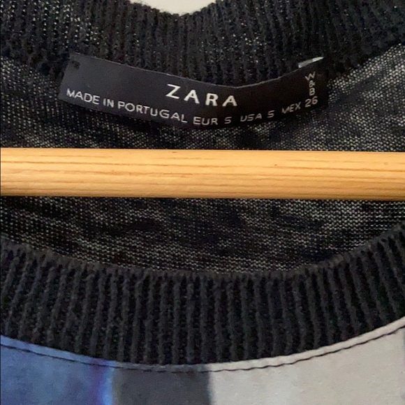 Zara Abstract art tshirt - Picture 2 of 3